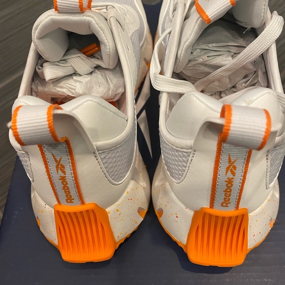 Women’s Running Shoes - Picture 2 of 5